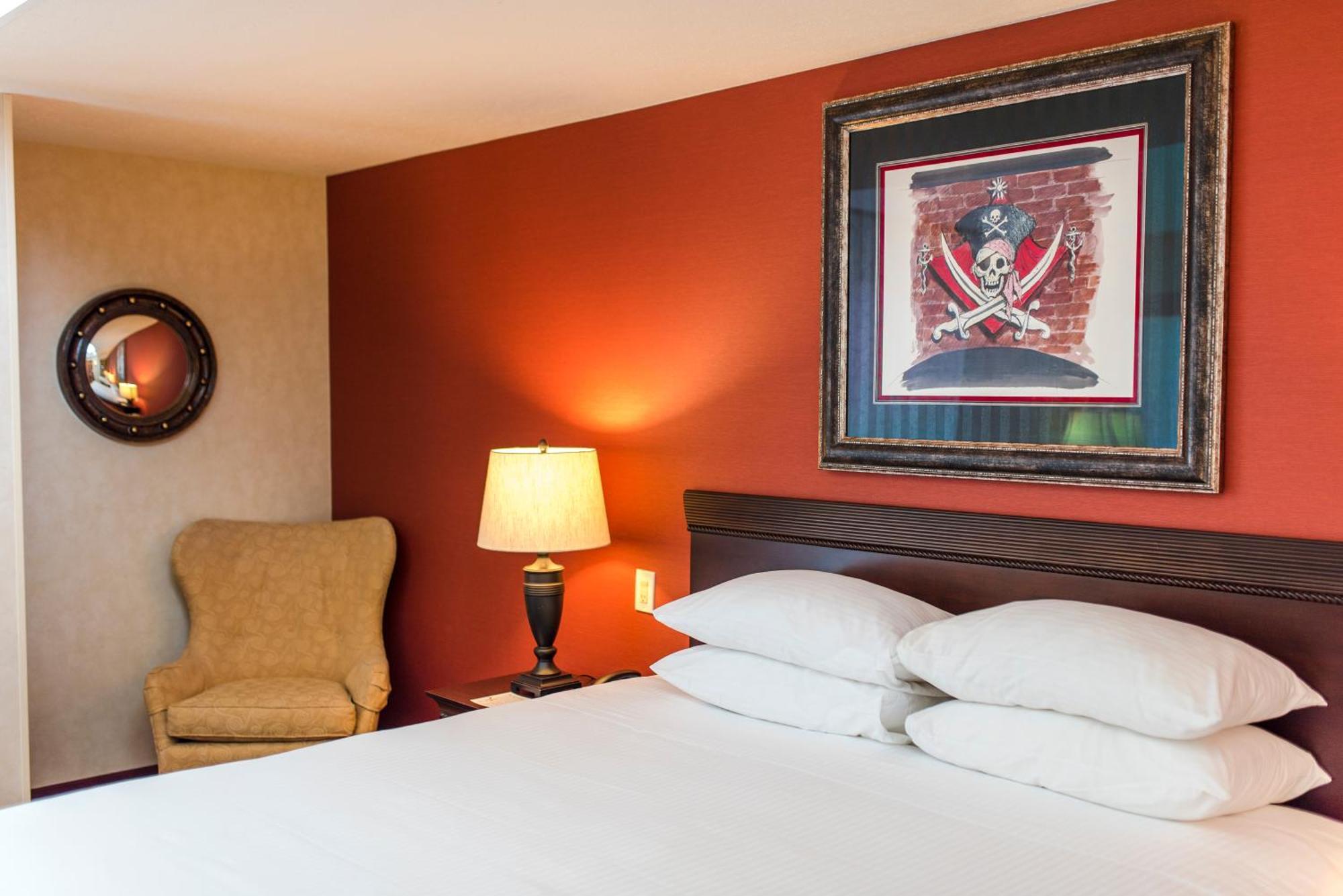 Hotel Howard Johnson By Wyndham & Water Playground Anaheim