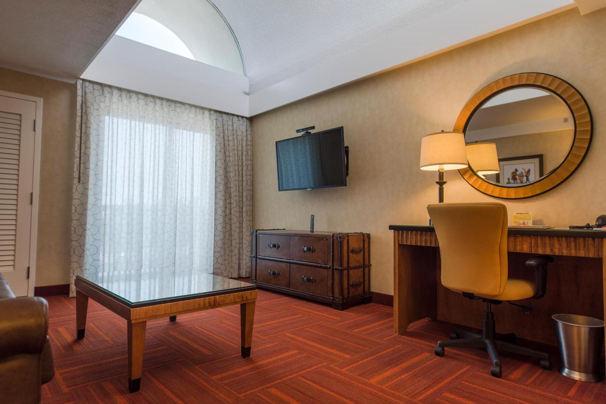 Hotel Howard Johnson By Wyndham & Water Playground