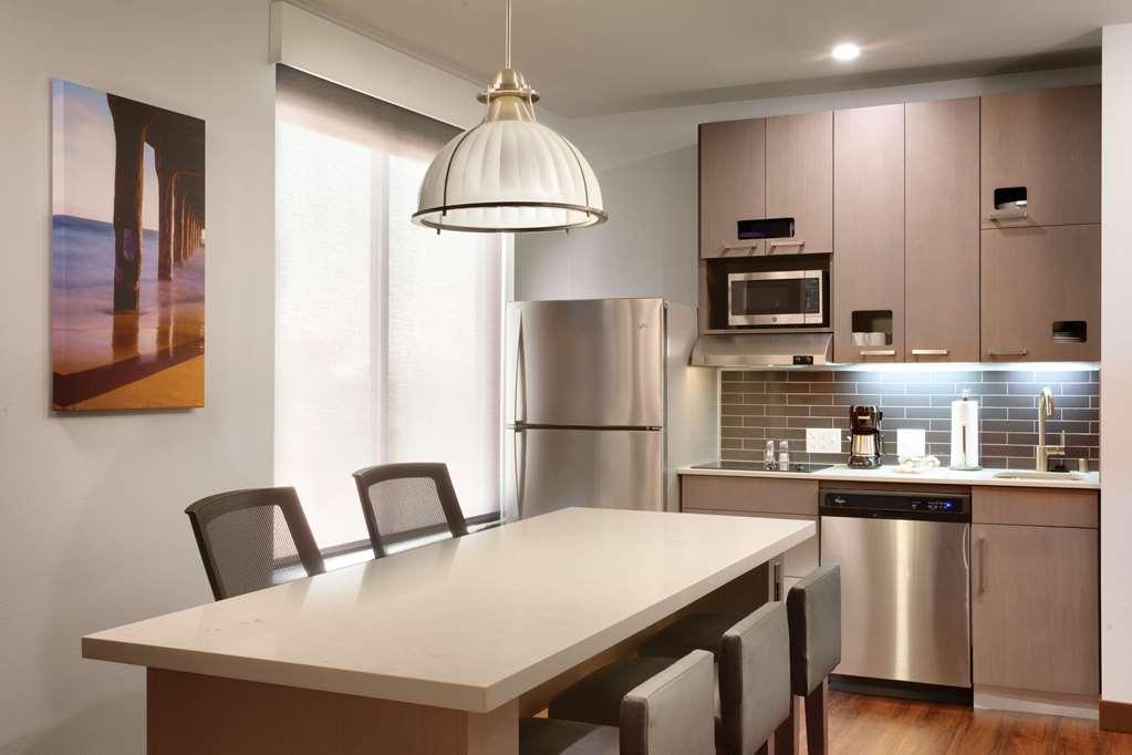 Hotel Hyatt House At Resort/convention Center 3*
