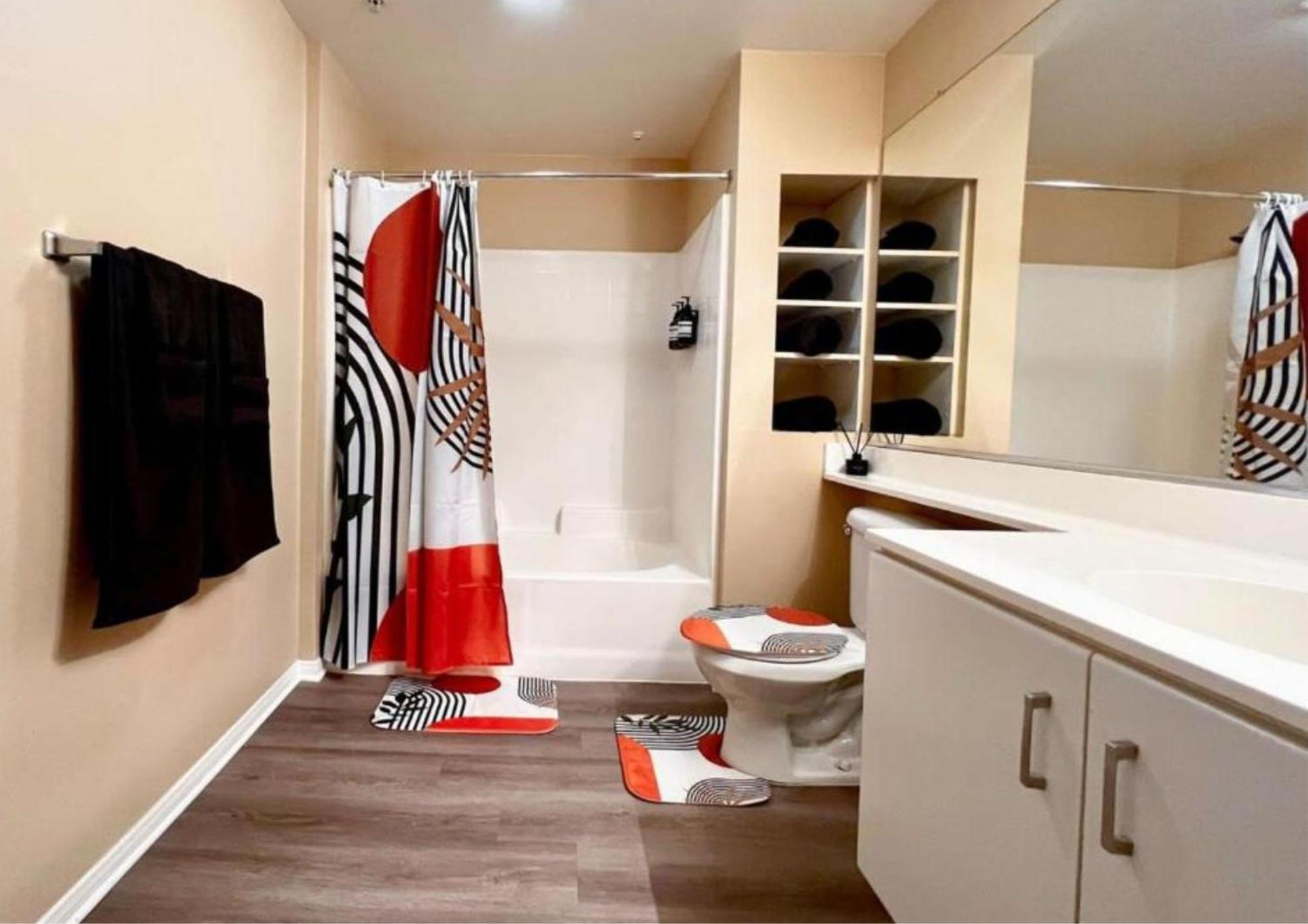5 Min To Disneyland - Boho Style Family Apartment *