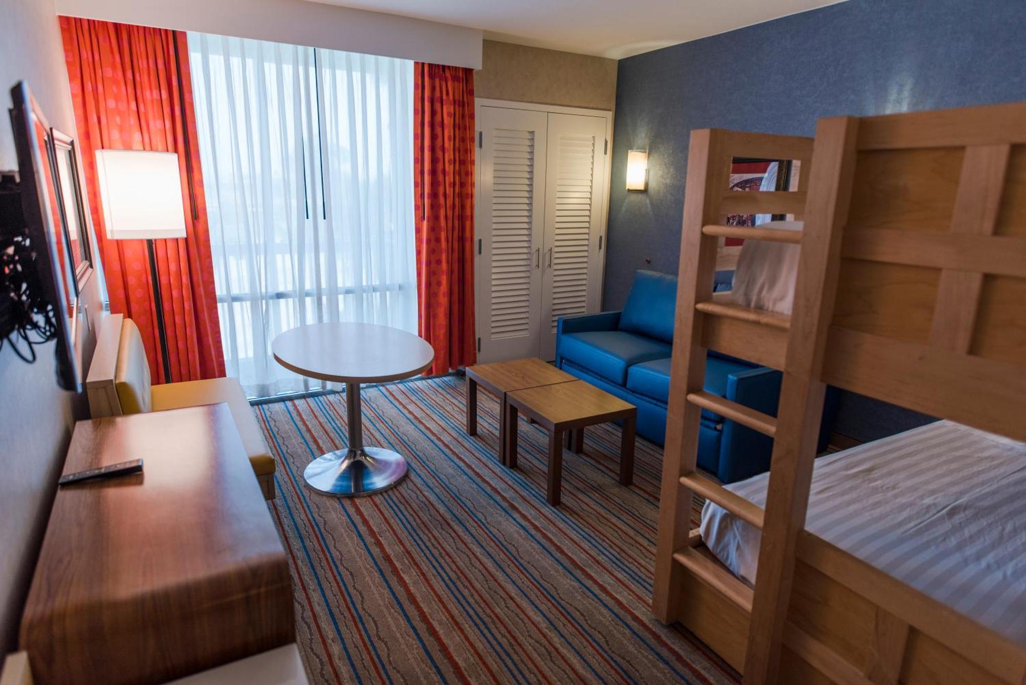 Howard Johnson By Wyndham & Water Playground Hotel