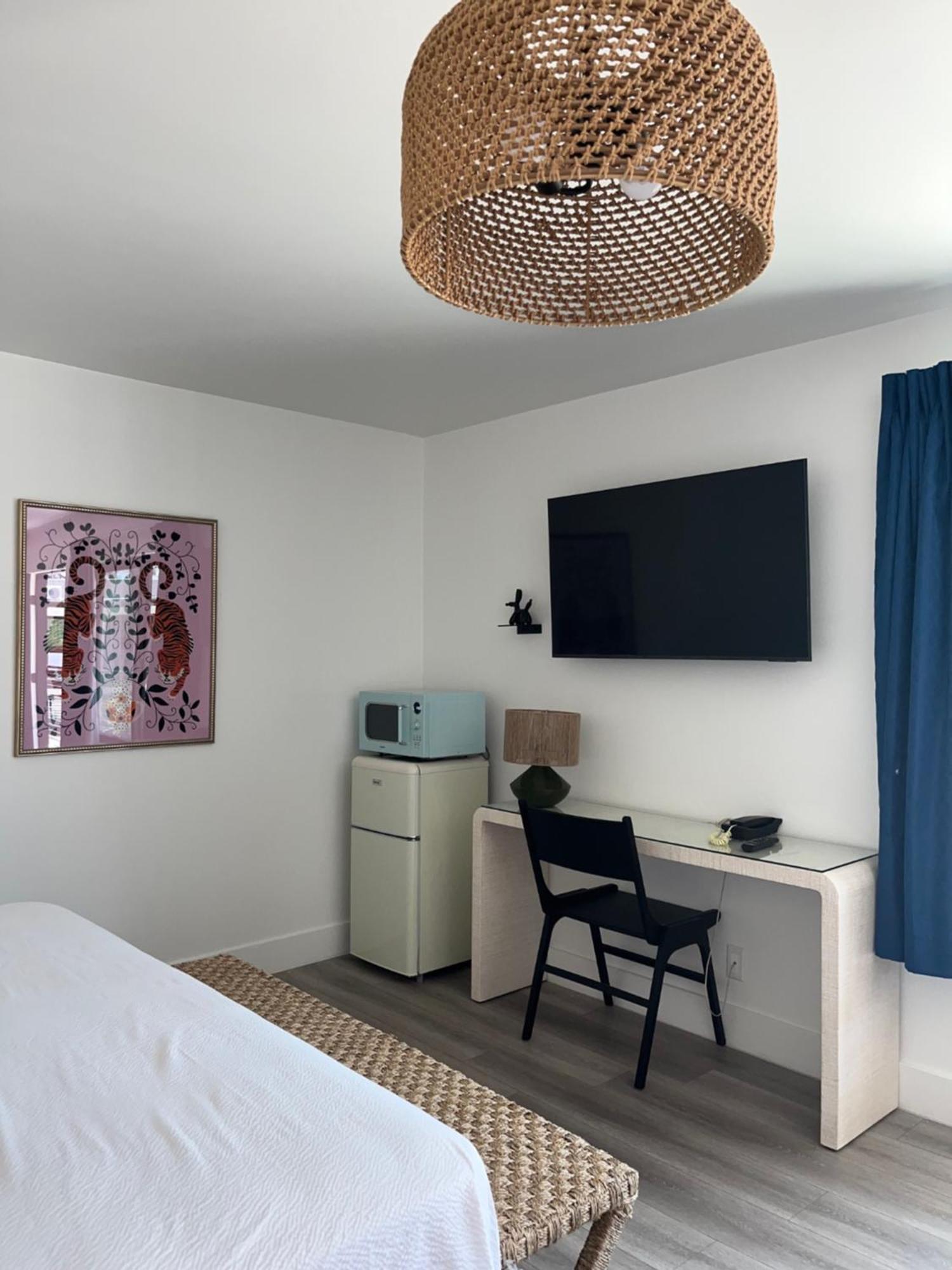 Maingate Motel