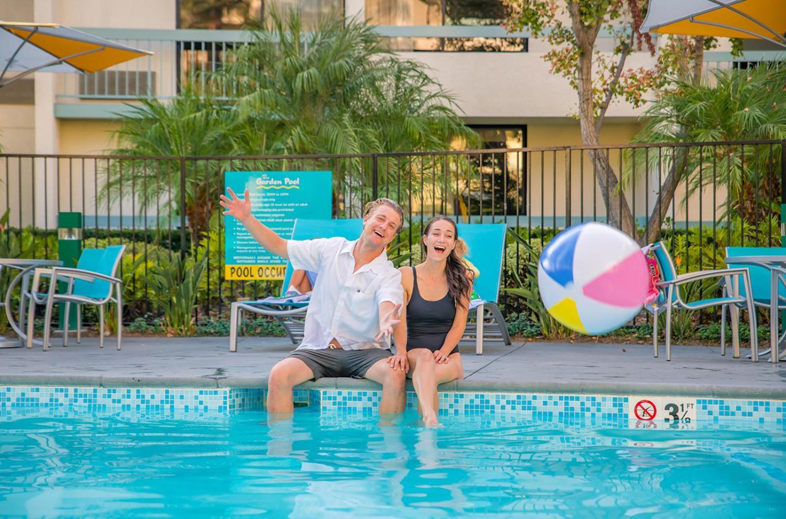 Howard Johnson By Wyndham & Water Playground Hotel 3*