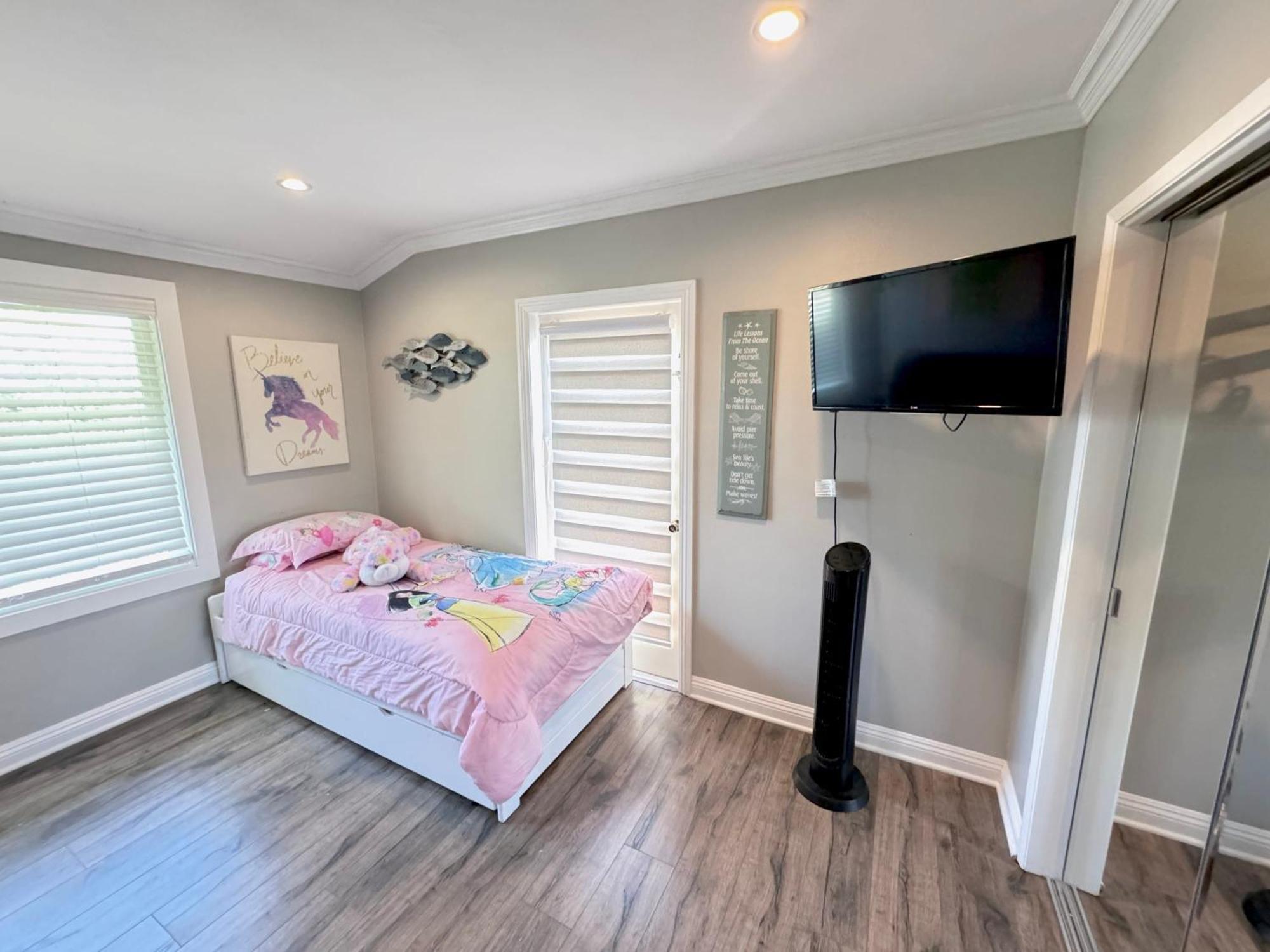 Disneyland Paradise 6 Bedroom 4 Bathroom Pool Games Villa Anaheim