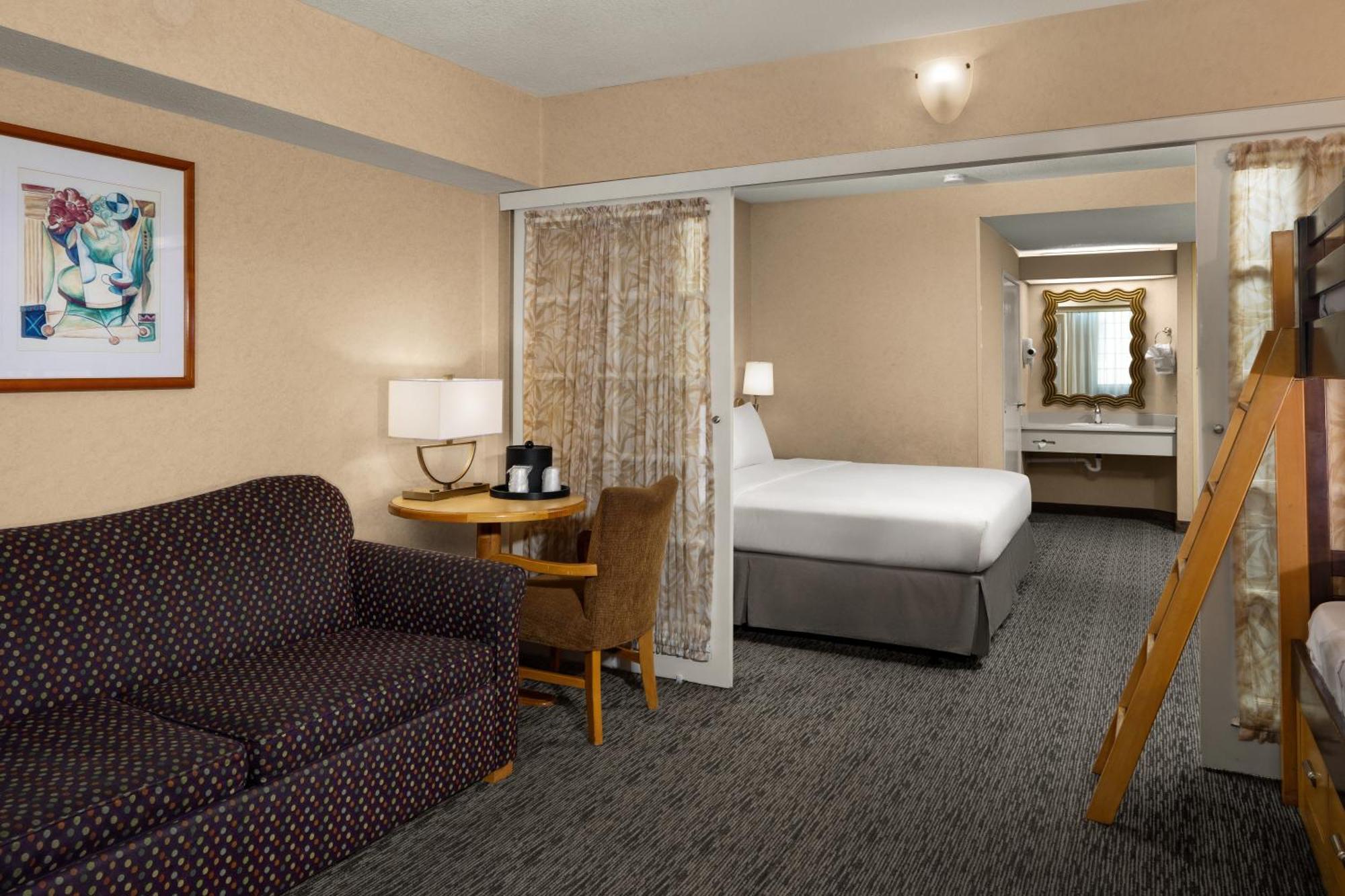 Portofino & 3* Anaheim