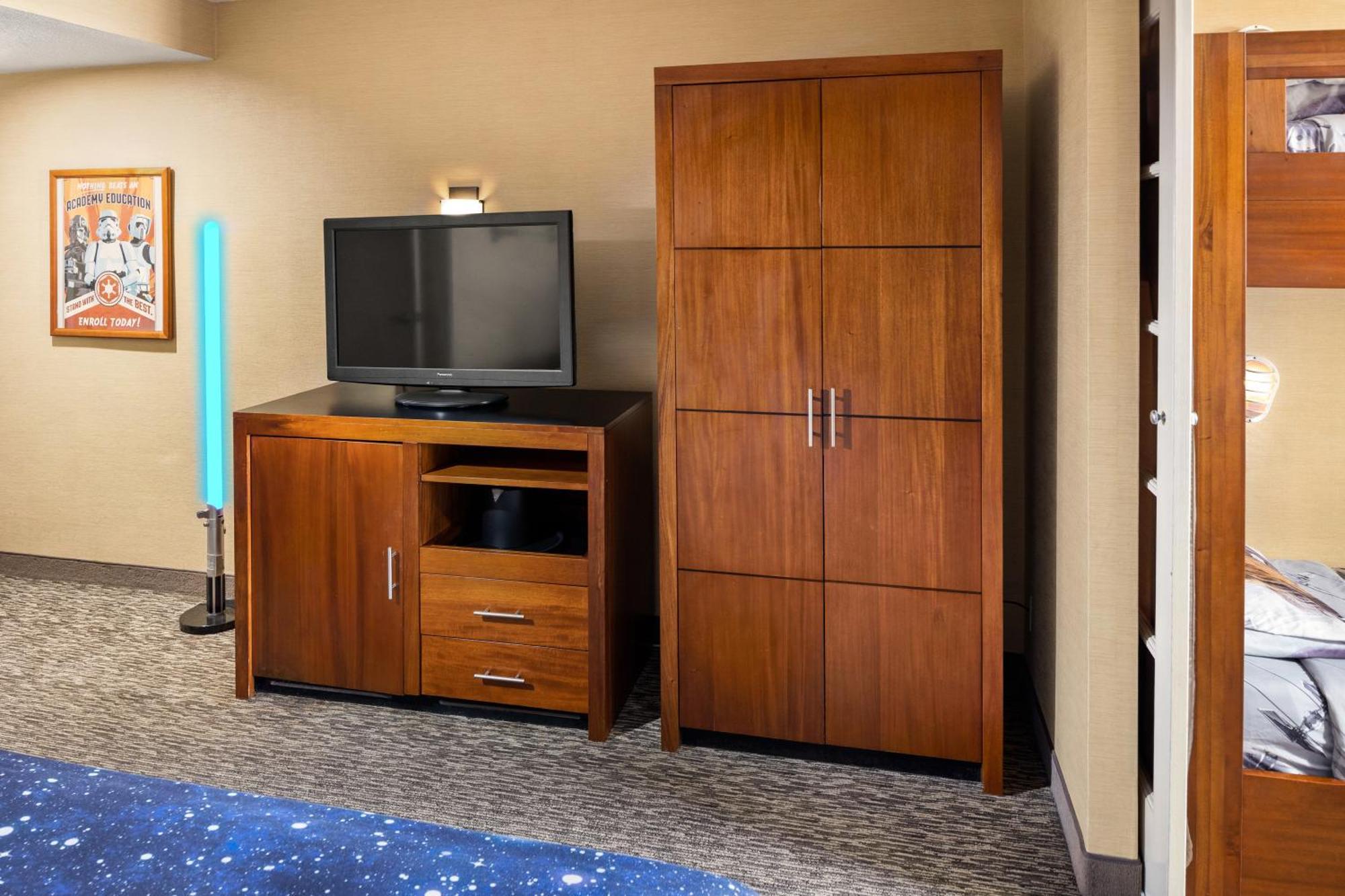 Portofino & Hotel Anaheim