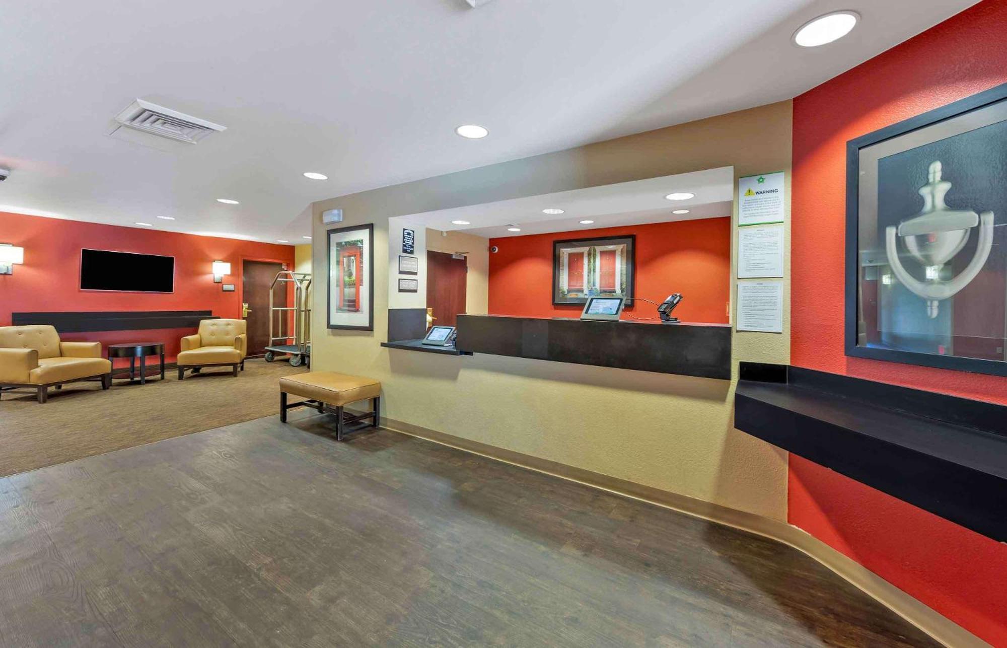 Extended America - Orange County - Convention Center Hotel 2*