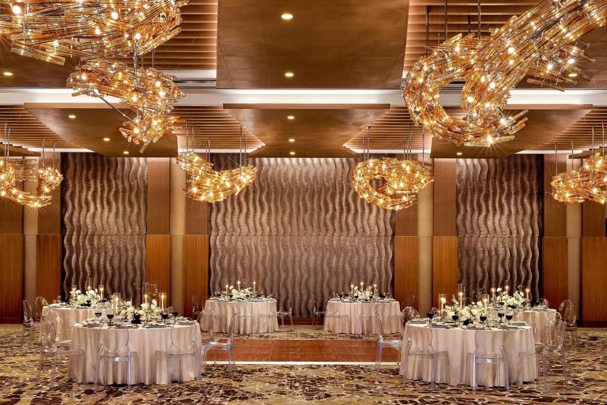 Jw Marriott, Hotel 5*