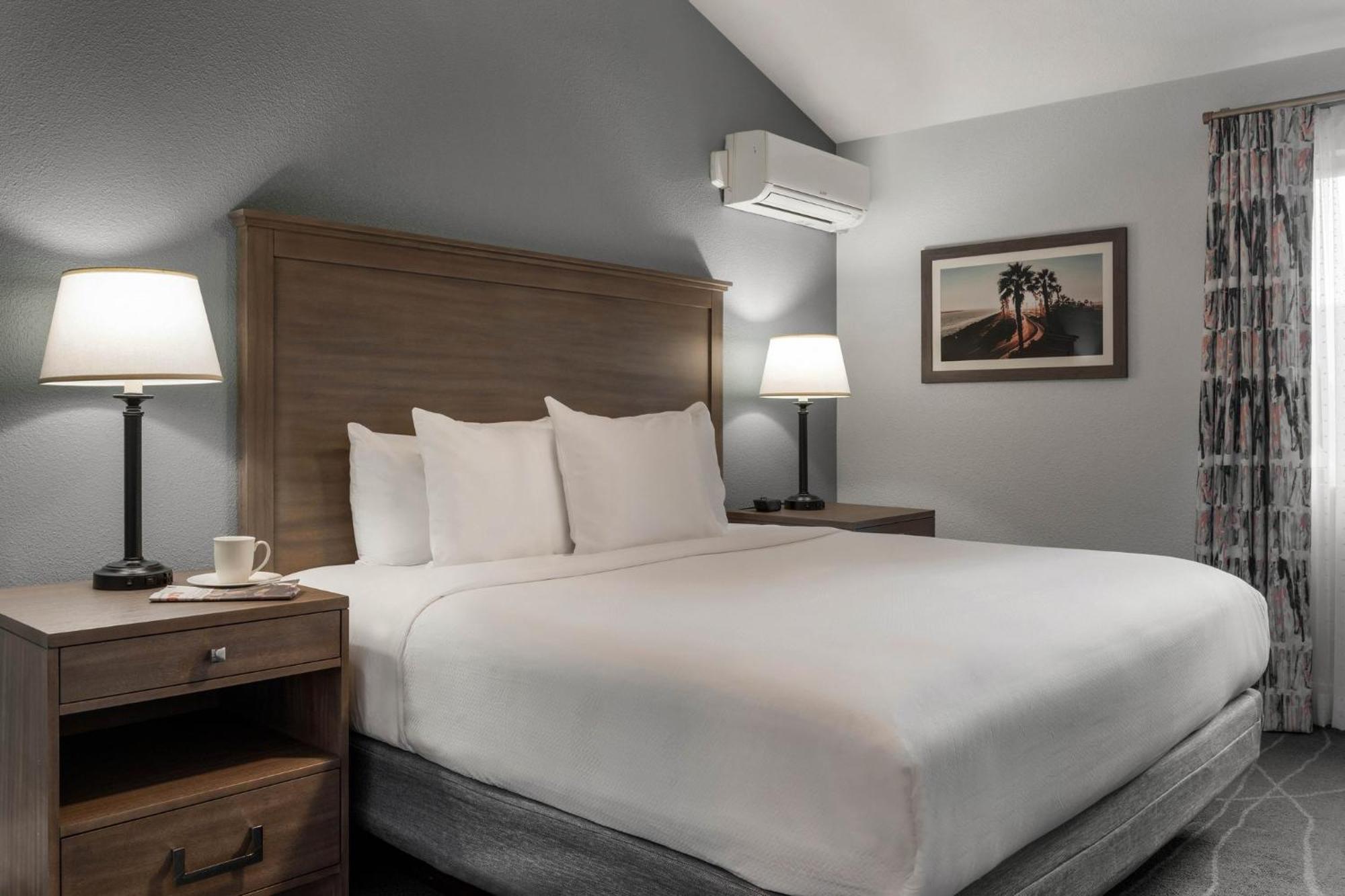 Club Wyndham Dolphin's Cove 3*