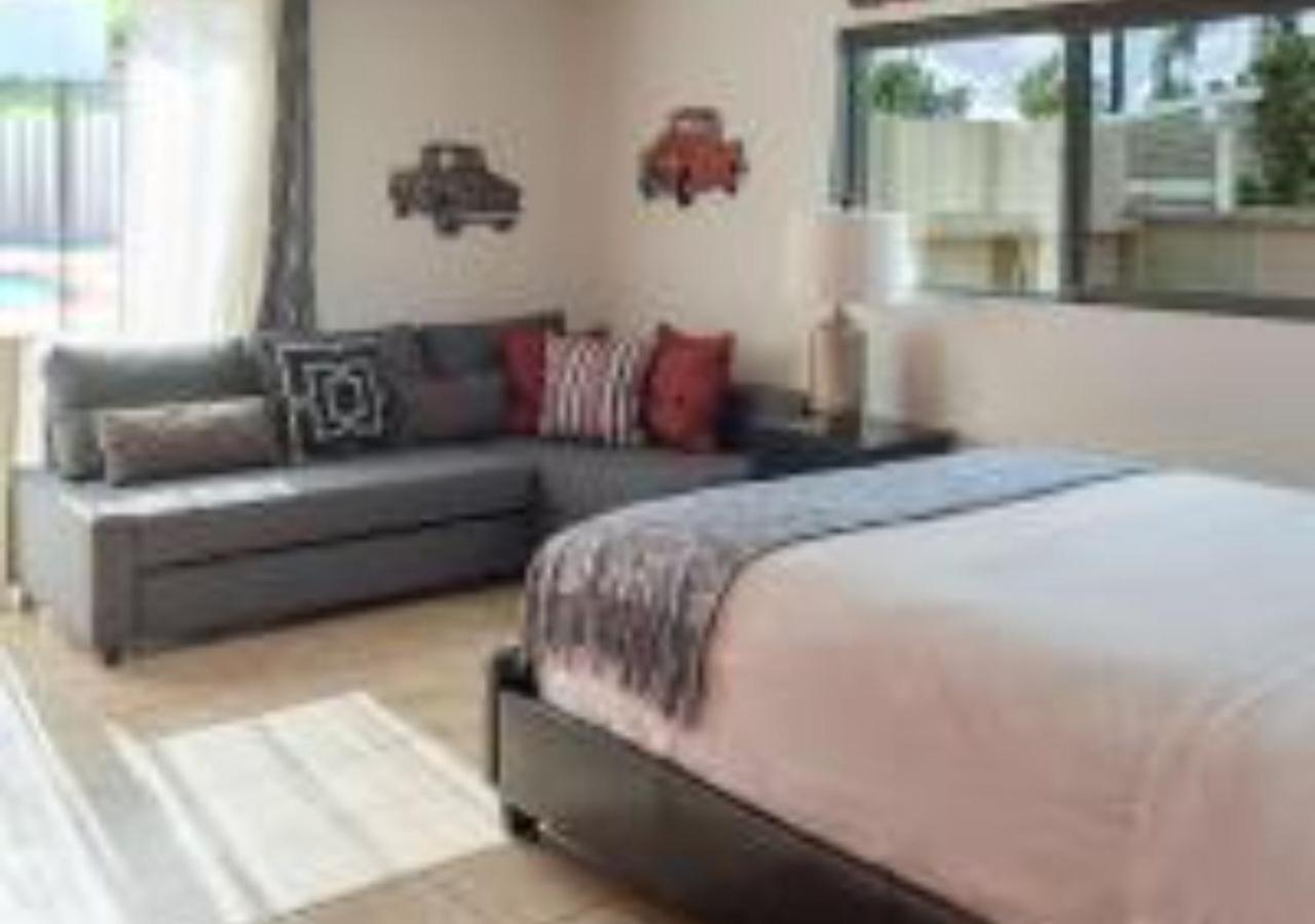 Magicwayvillas Cars Theme Pool House - Pool&spa Holiday home