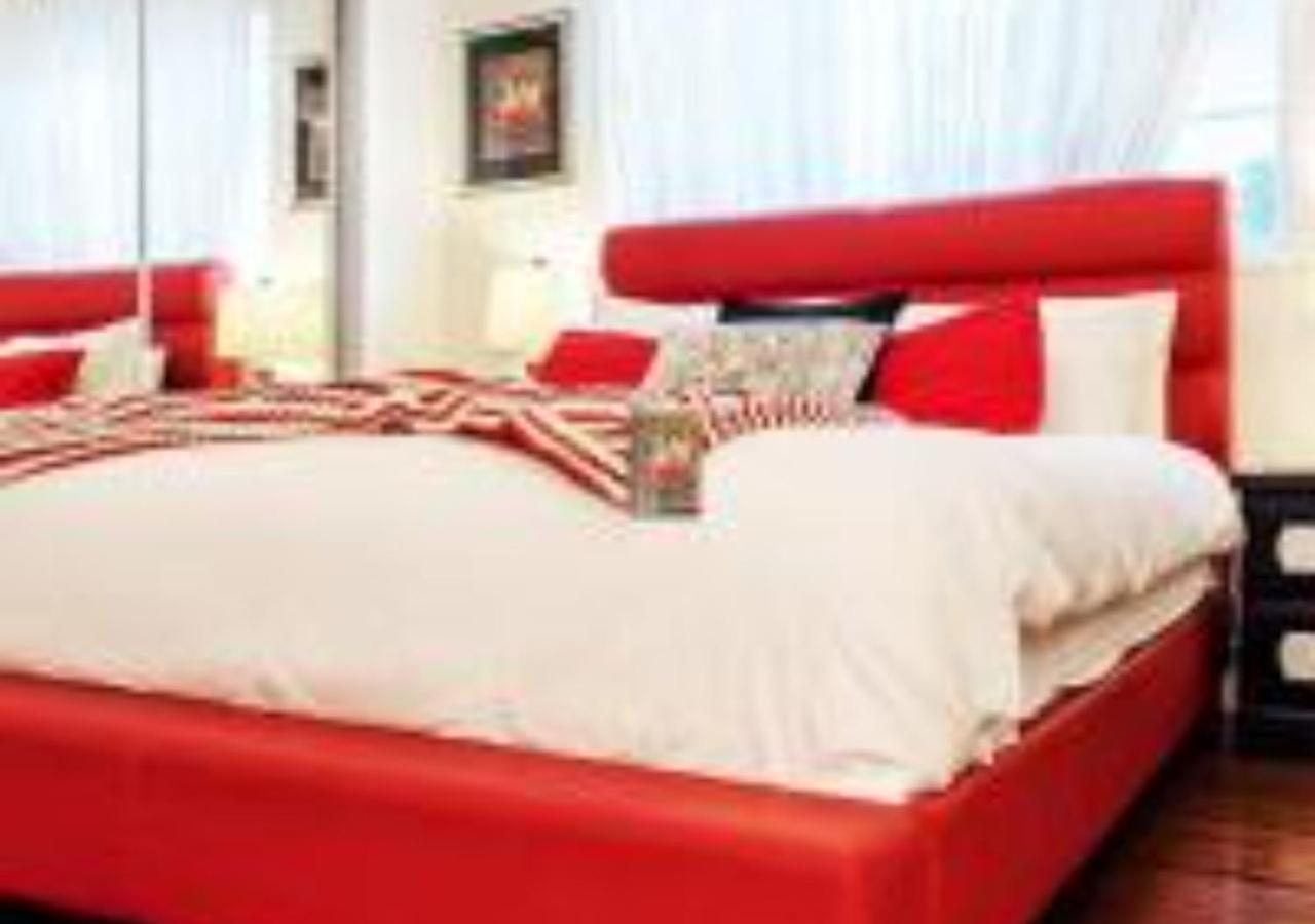 Magicwayvillas Cars Theme Pool House - Pool&spa Holiday home *