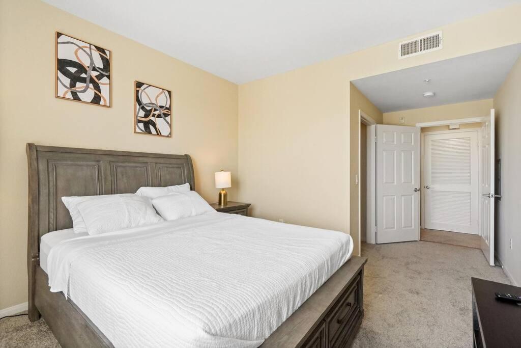Apartment Luxury 2br/2ba! 5 Min To Disney! Anaheim