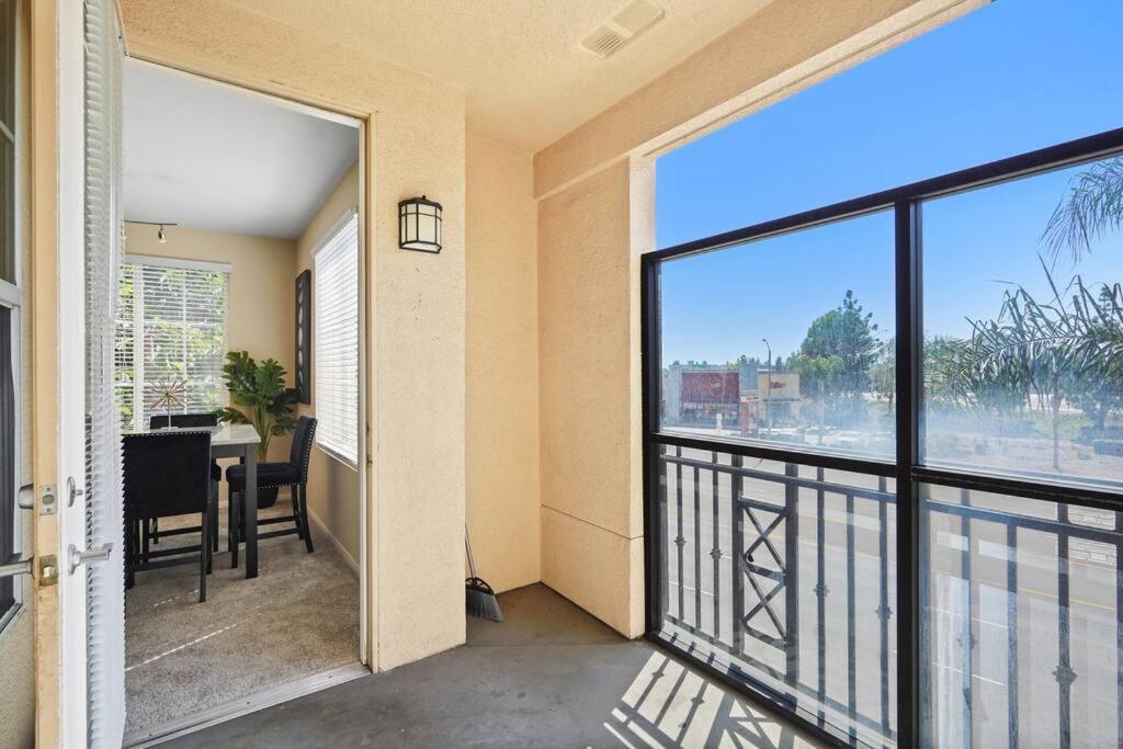 Apartment Luxury 2br/2ba! 5 Min To Disney! Anaheim