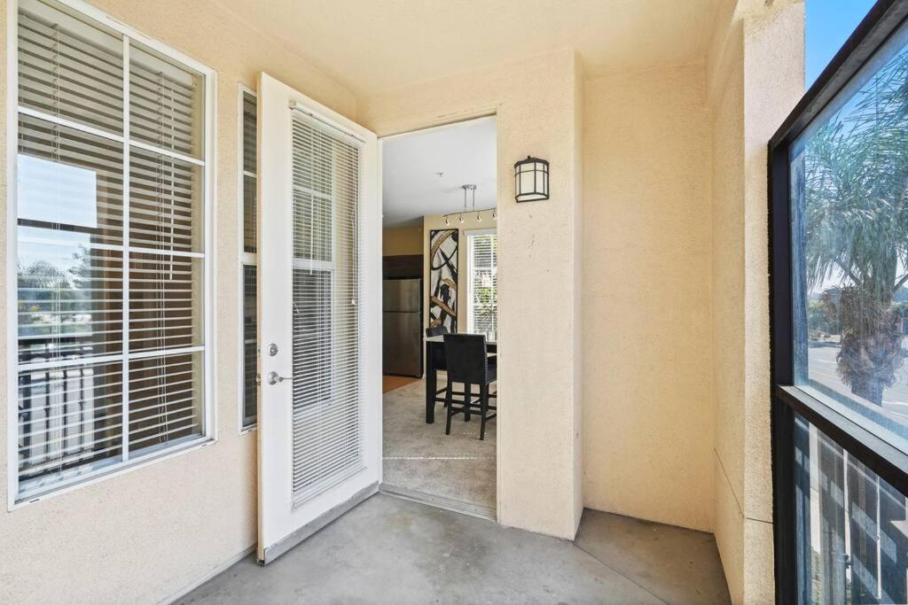 Luxury 2br/2ba! 5 Min To Disney! Apartment