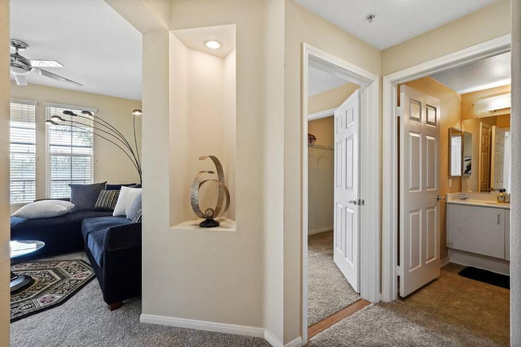 Apartment Luxury 2br/2ba! 5 Min To Disney!