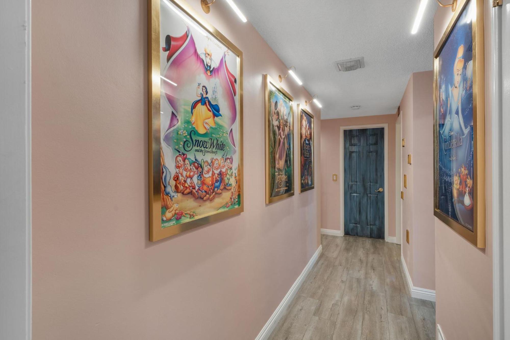 Princess Palace - Arcade, Pool, Play, Golf, & More! Villa