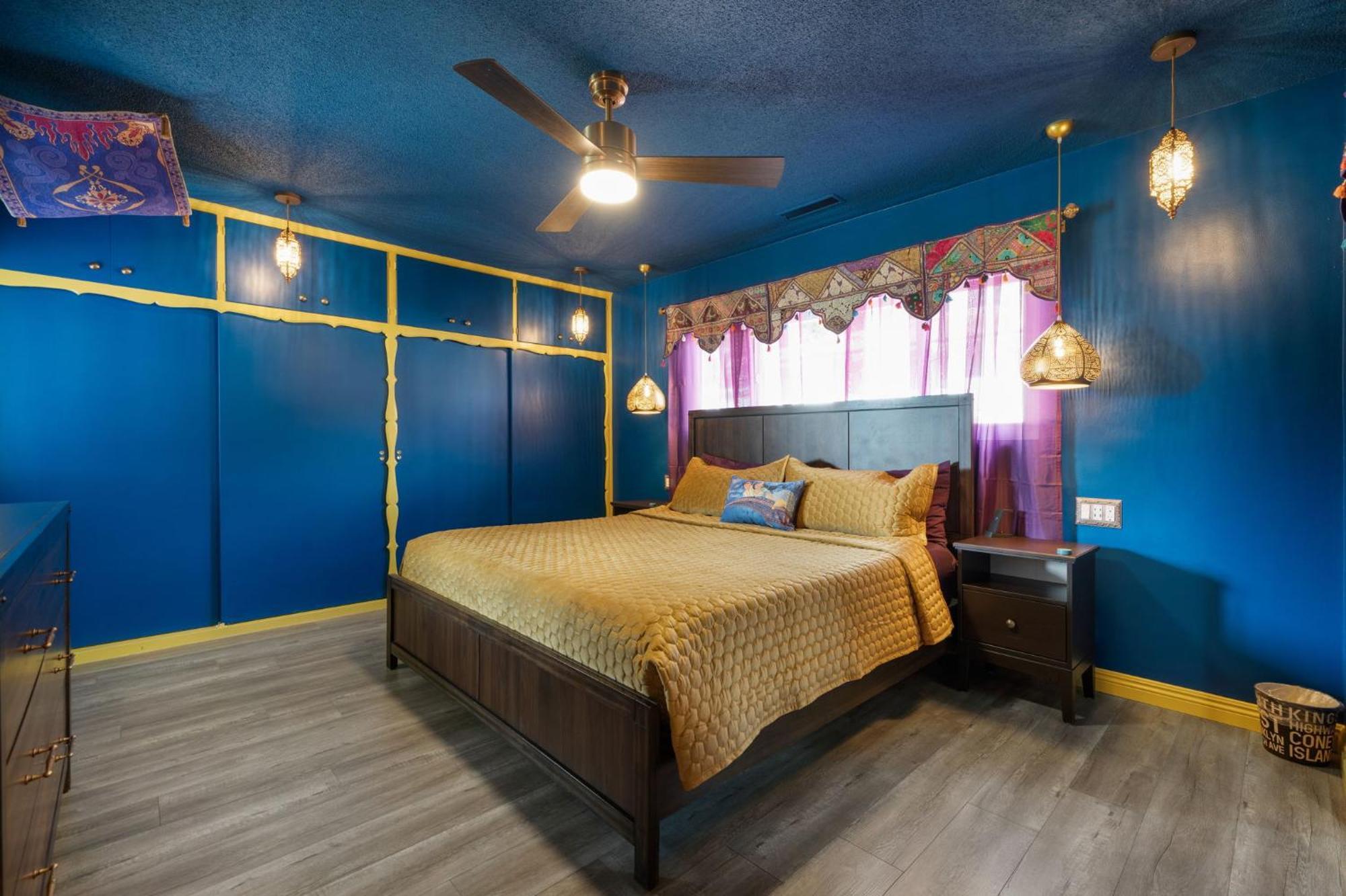Princess Palace - Arcade, Pool, Play, Golf, & More! Villa *