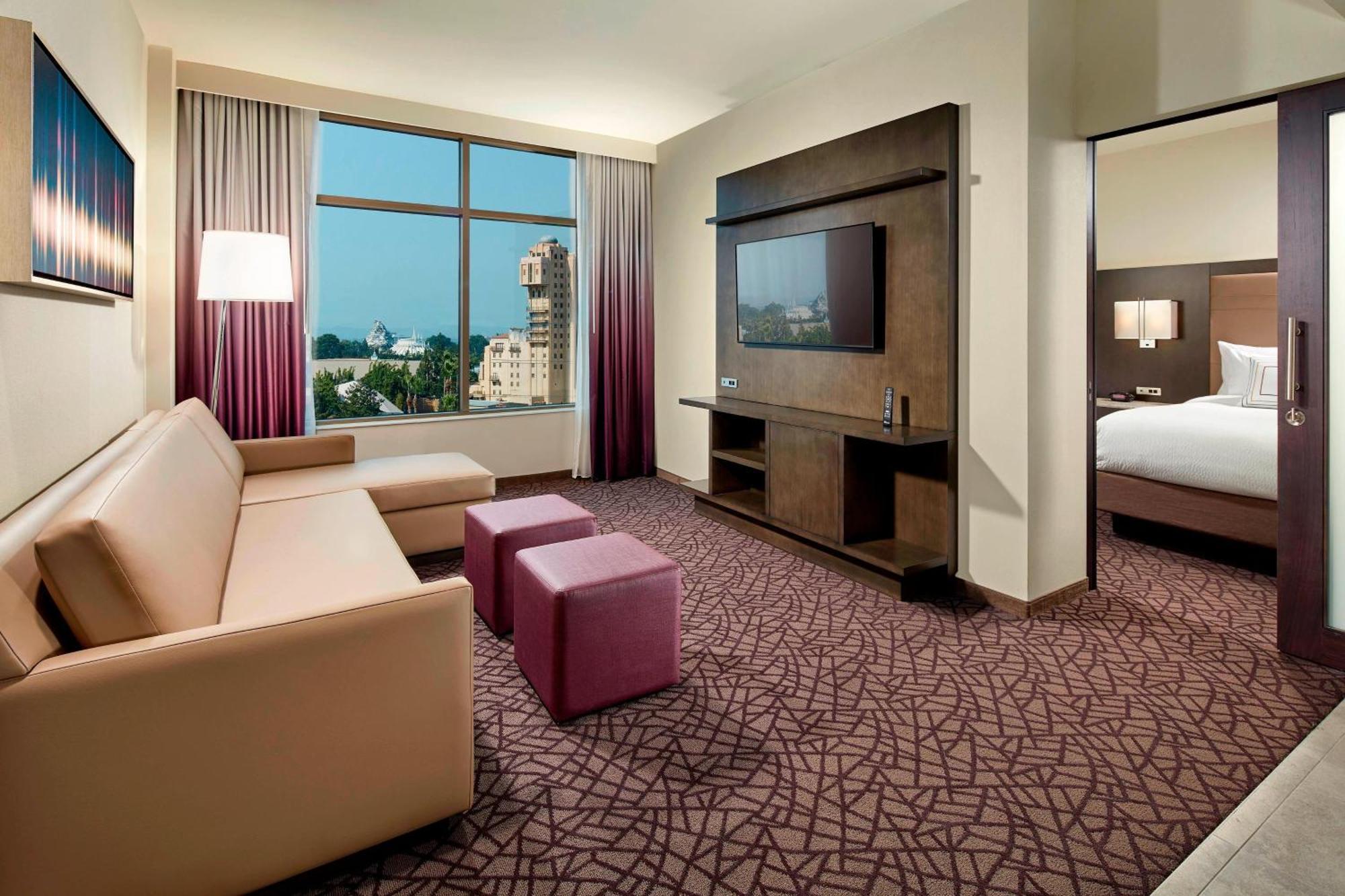 Hotel By Marriott At Resort/convention Center 3*