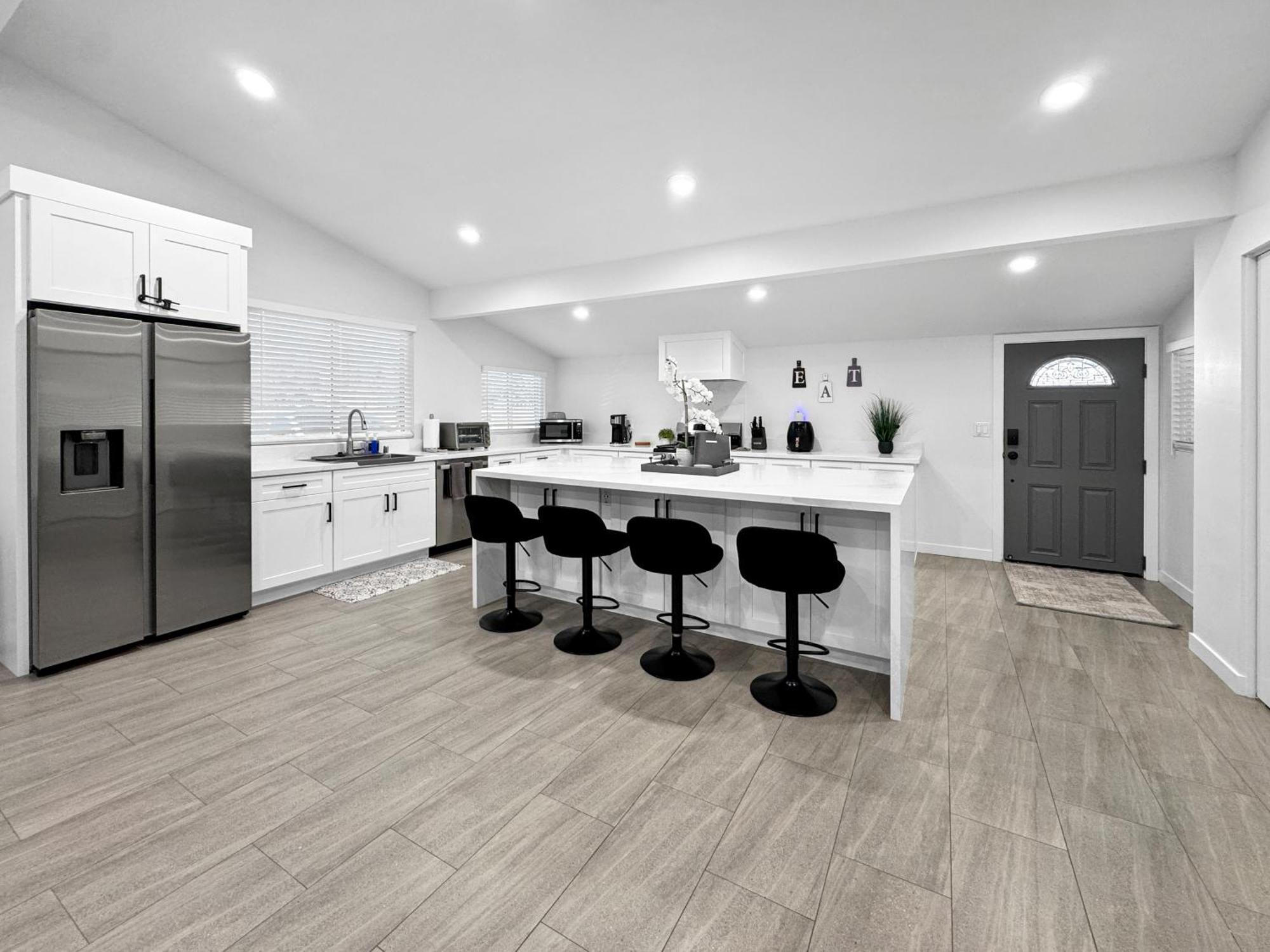 Holiday home Modern For Large Families By & Knotts *