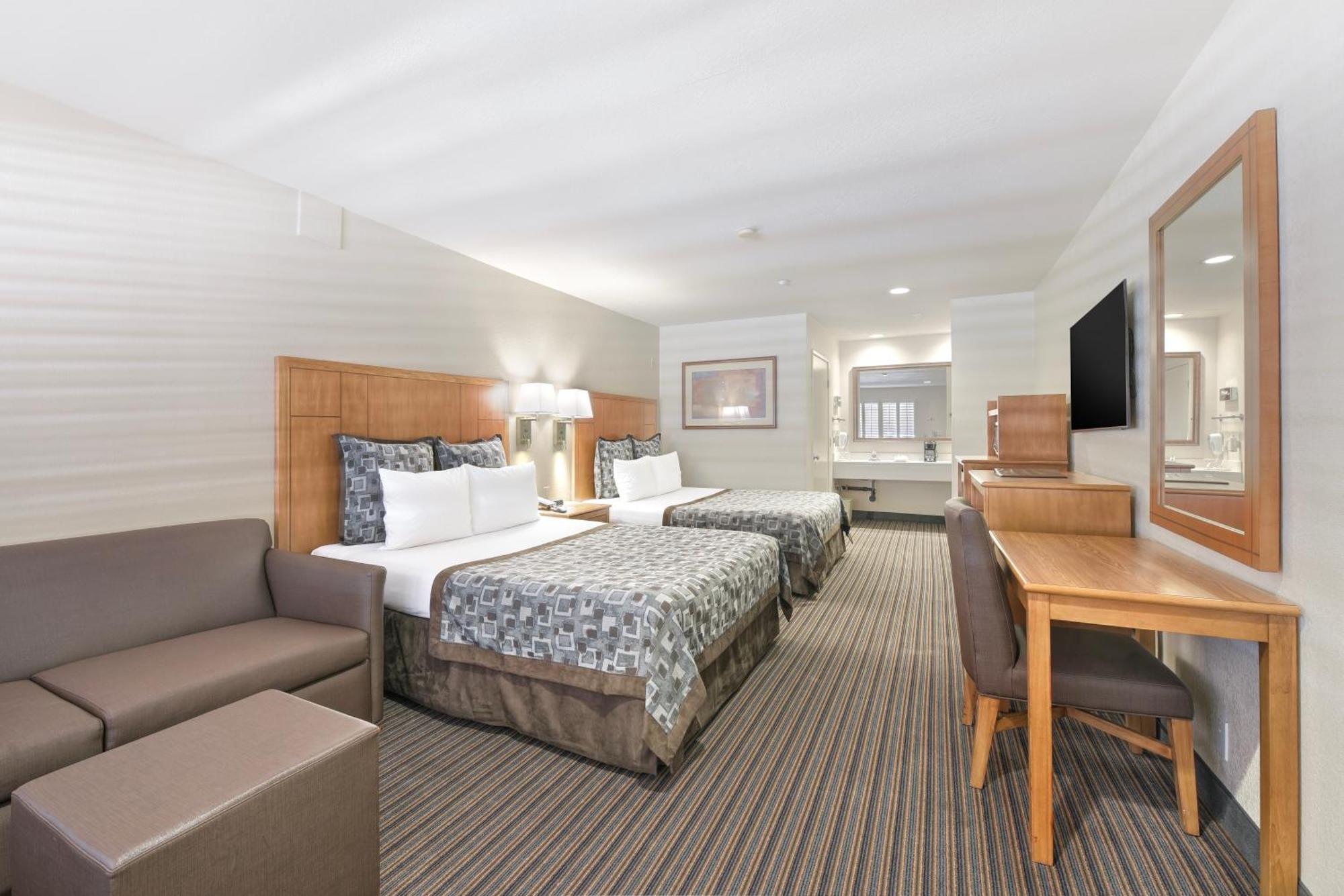 Desert & Hotel Anaheim
