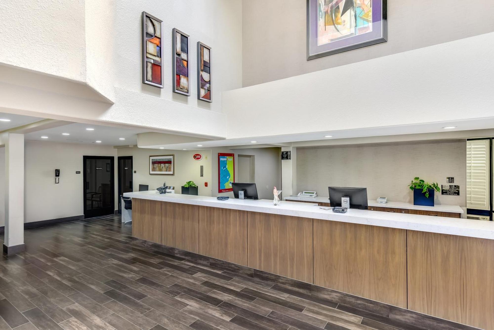 Hotel Desert & Anaheim