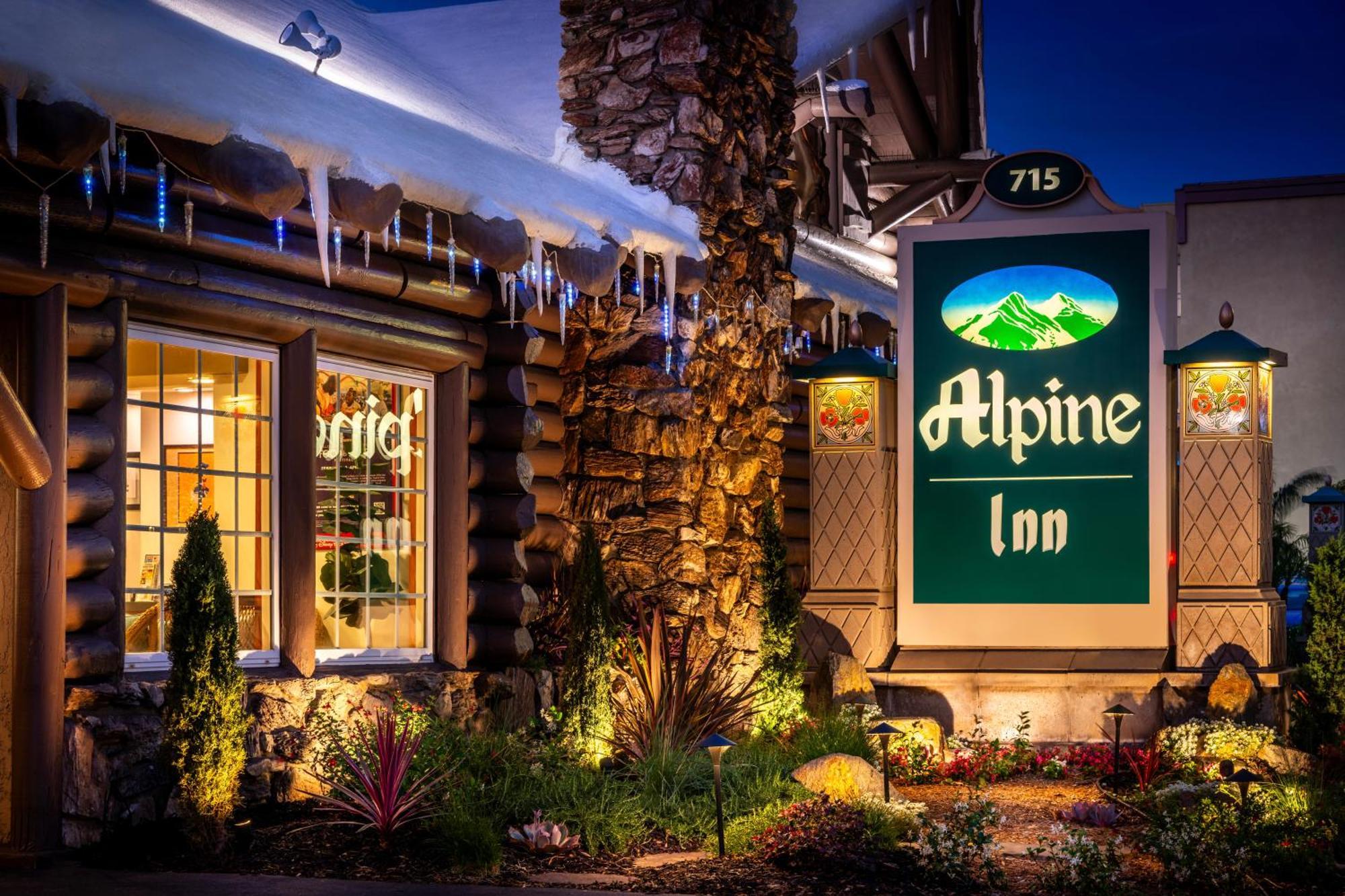 Alpine Near Convention Center And The Park Hotel 2*