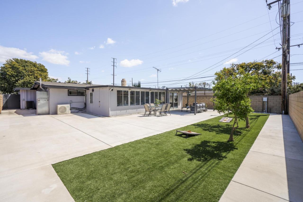 Galactic Getaway Close To With Pool And Games *