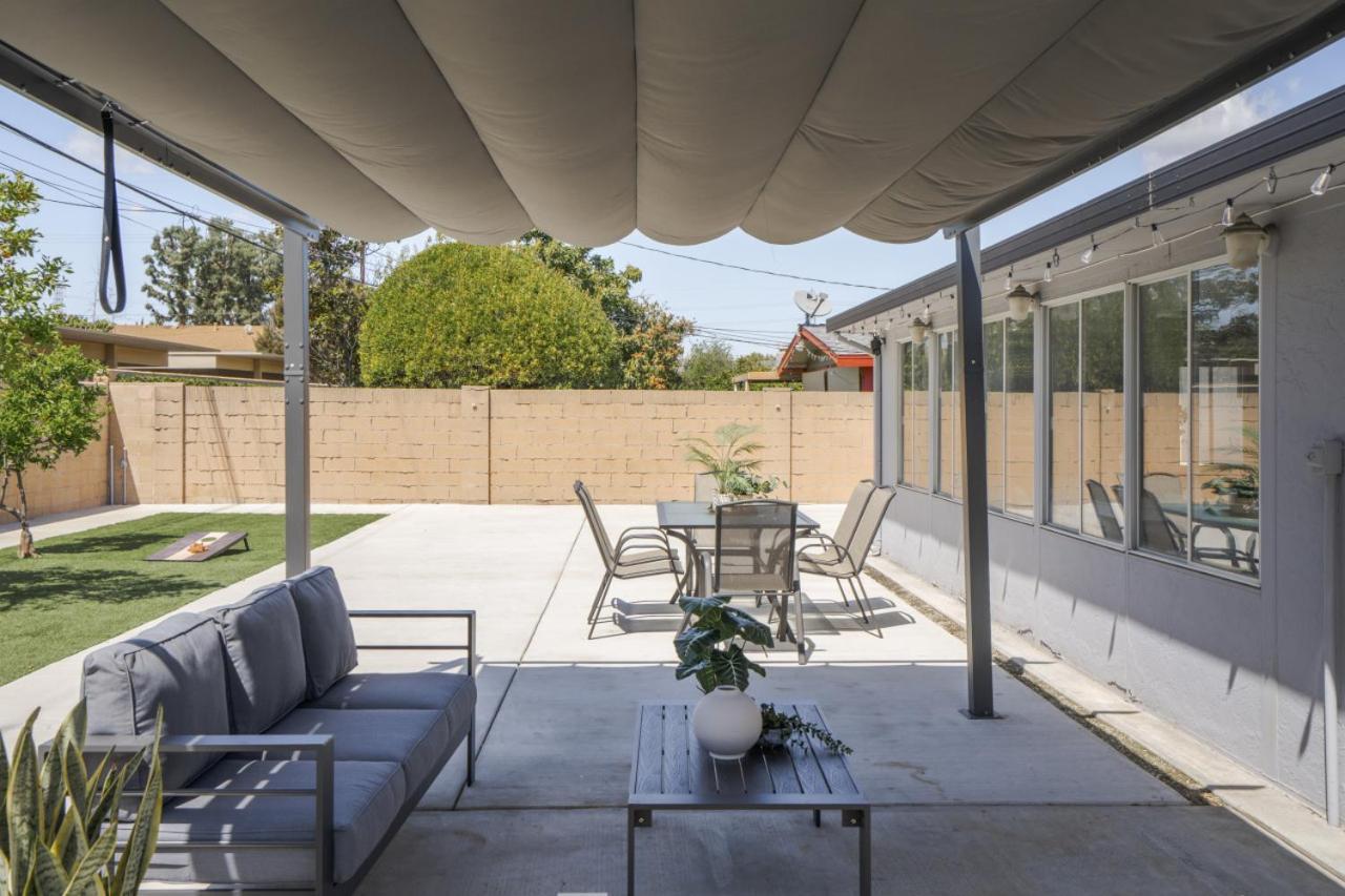 Galactic Getaway Close To With Pool And Games