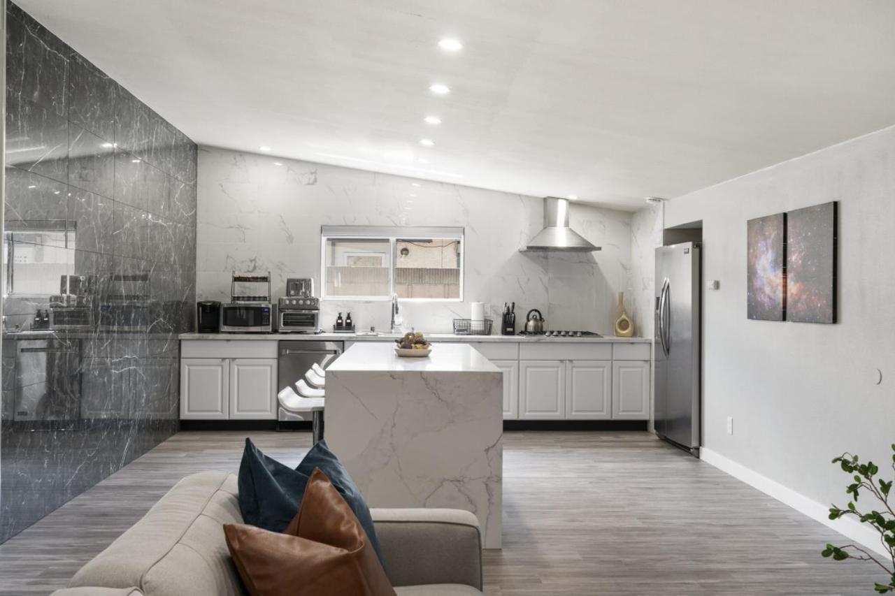 Galactic Getaway Close To With Pool And Games Holiday home