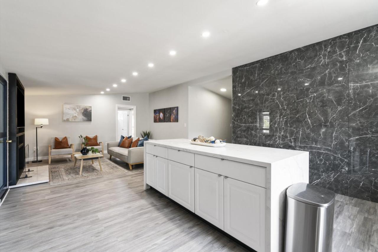 Galactic Getaway Close To With Pool And Games Holiday home Anaheim