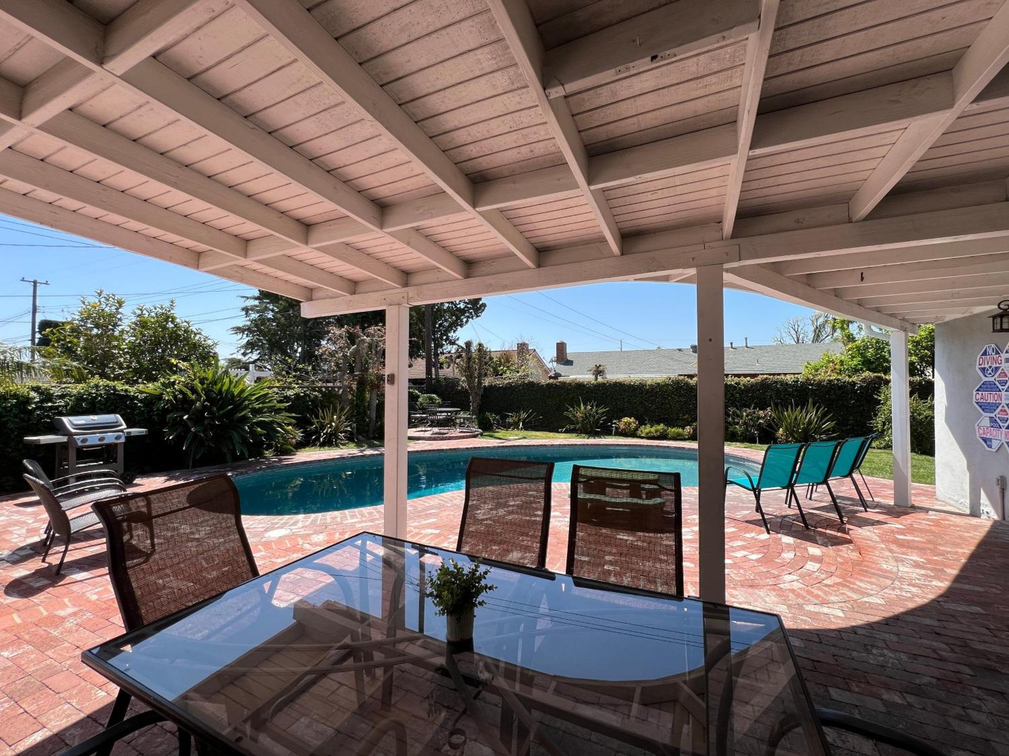 California, Beautiful Pool Home, Short Walk To Casa de férias *