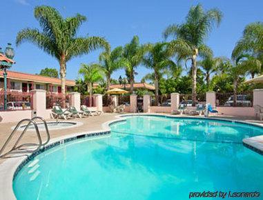 Days & By Wyndham At Disneyland Park Motel 2*