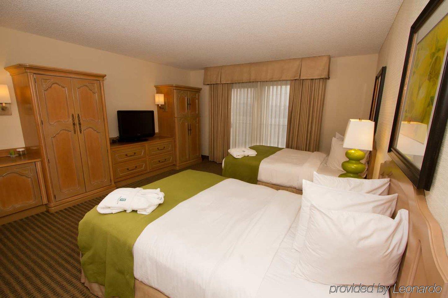 Hotel Embassy By Hilton North 4*