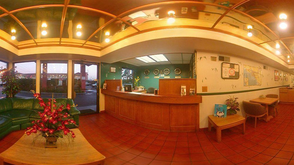 Econo North Motel