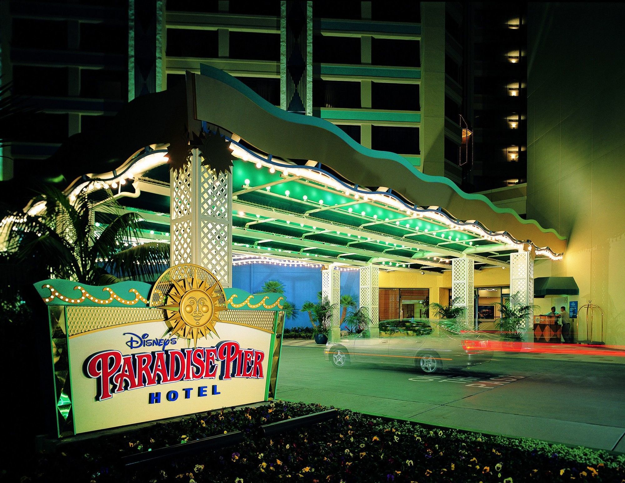 Hotel Disneys Paradise Pier
