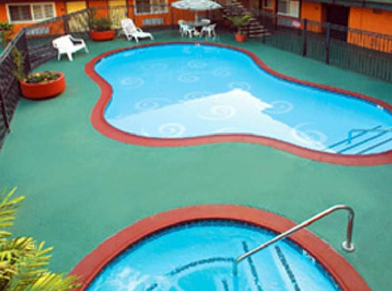 Hotel 6-anaheim, Ca - Convention Center 2*