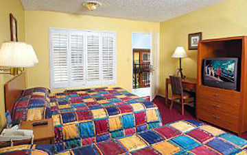 Hotel 6-anaheim, Ca - Convention Center 2*