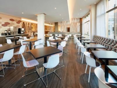 Hotel By Marriott At Resort/convention Center 3*