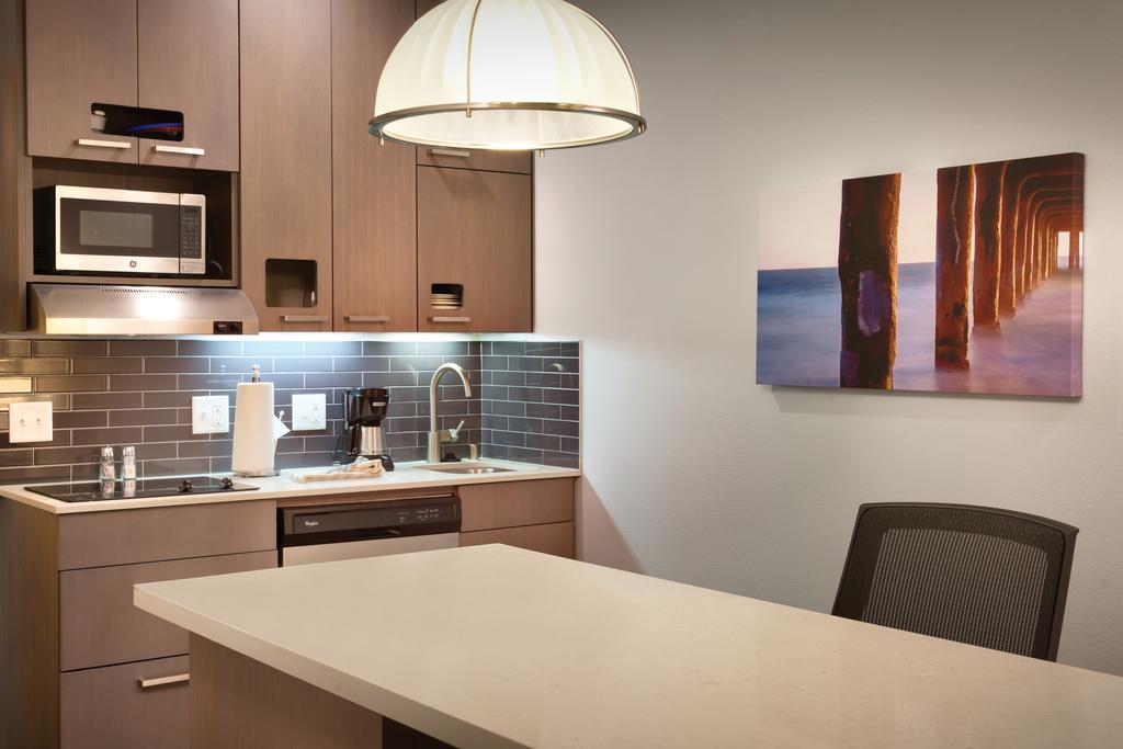 Hyatt House At Resort/convention Center 3*