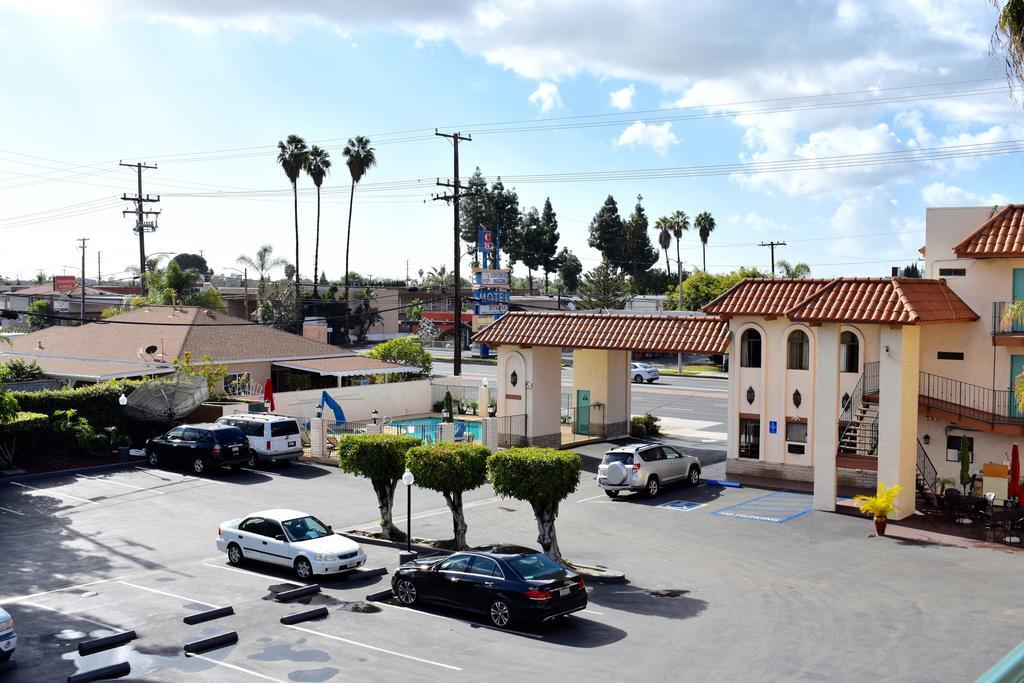 Hotel Days By Wyndham Near The Park Anaheim