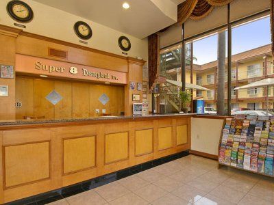 Super 8 By Wyndham Anaheim/disneyland Drive 2*