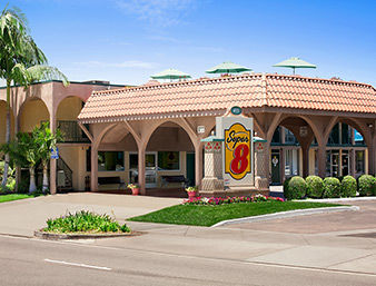 Kings At The Park & Convention Center 2*