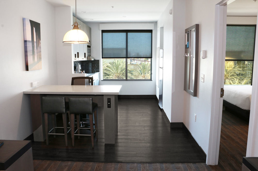 Hyatt House At Resort/convention Center Hotel 3*