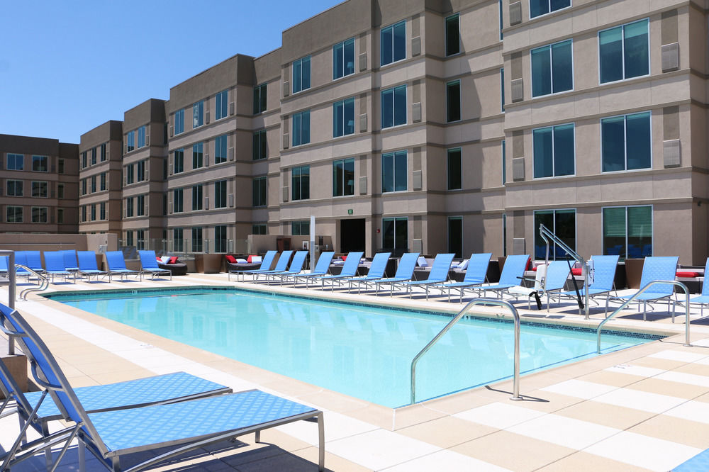 Hotel Hyatt House At Resort/convention Center 3*