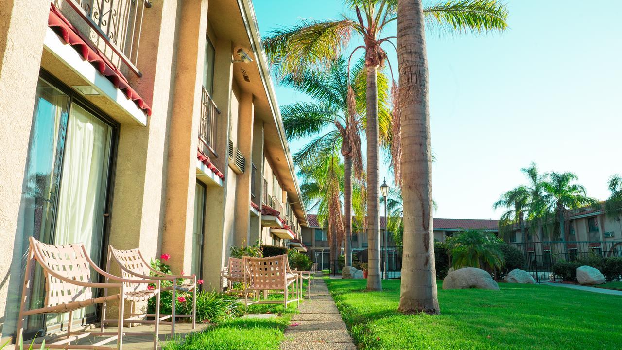 6 - Hills, Ca 2*