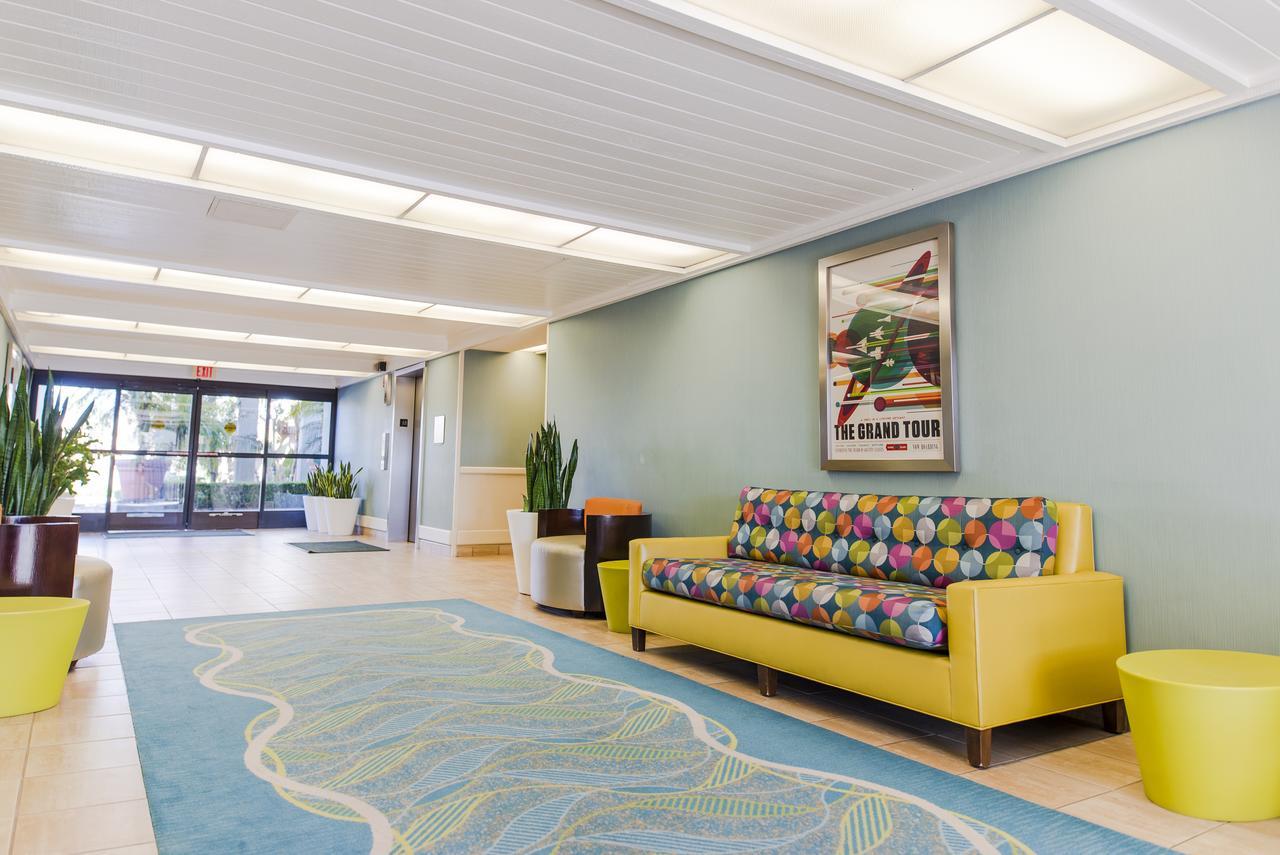 Howard Johnson By Wyndham & Water Playground