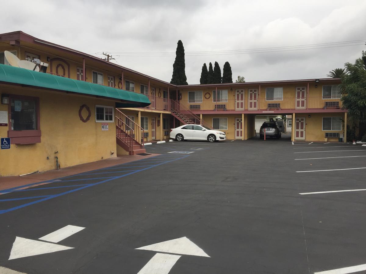 Super 7 - Packing District & Disneyland Motel *
