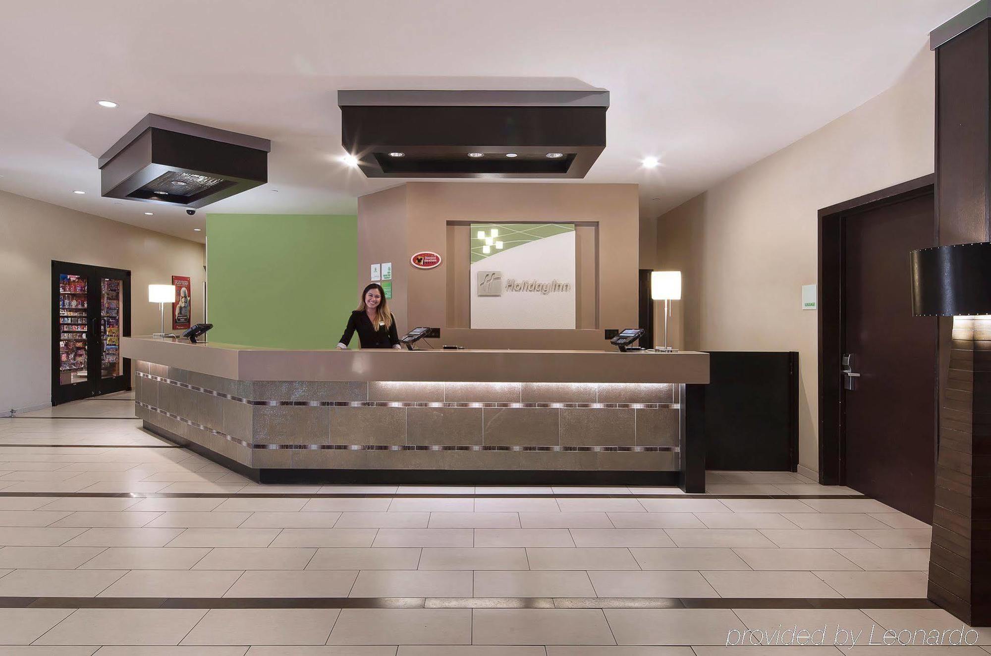 & By Ihg Resort Anaheim