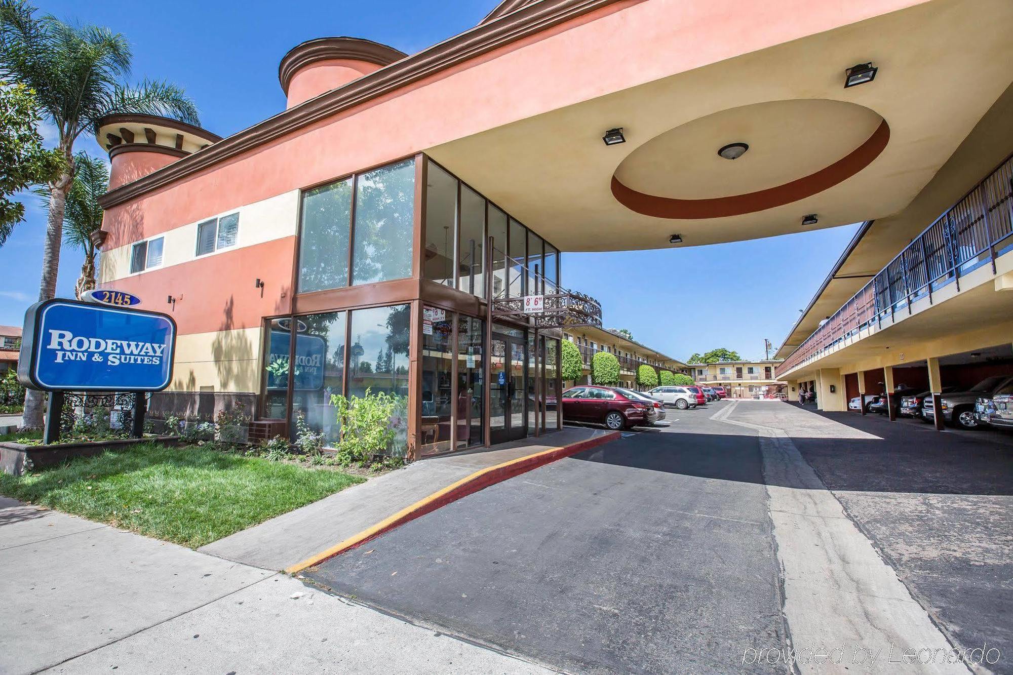 Hotel 6-anaheim, Ca - Convention Center 2*