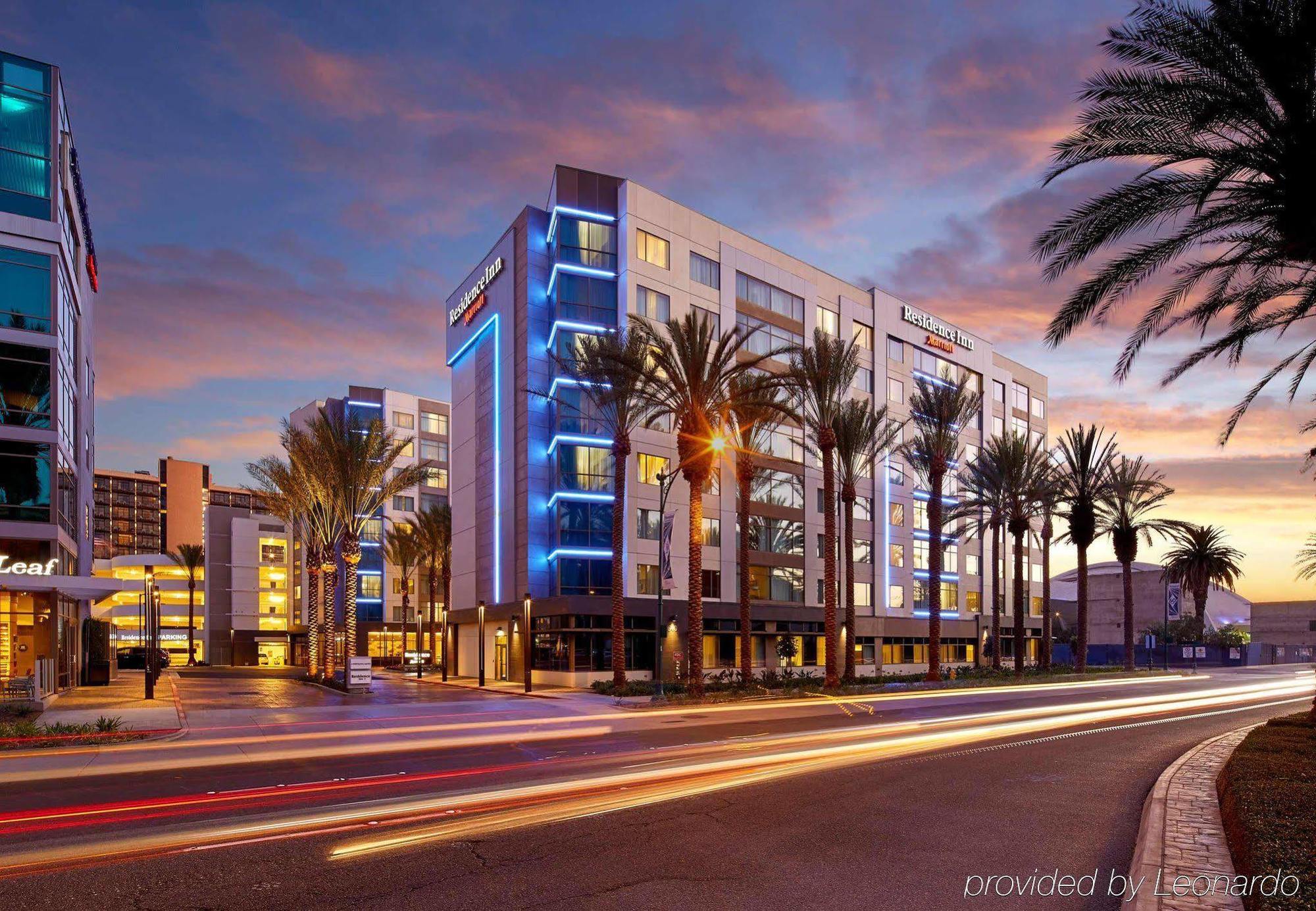 Hotel By Marriott At Resort/convention Center